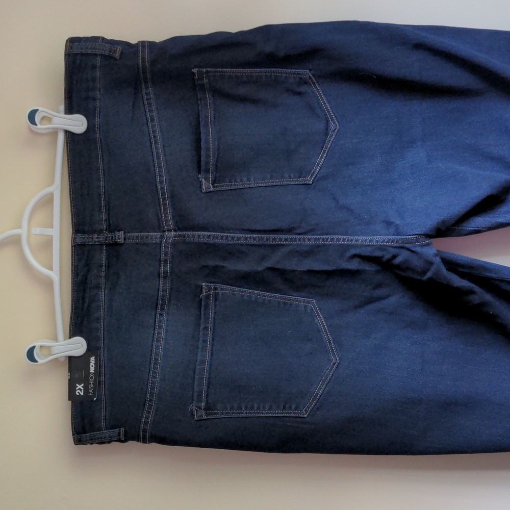 NWT Fashion Nova stretch skinny jeans Dark Blue